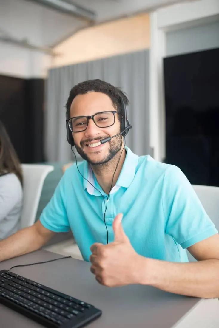 IT support technician helping a business in Brickell