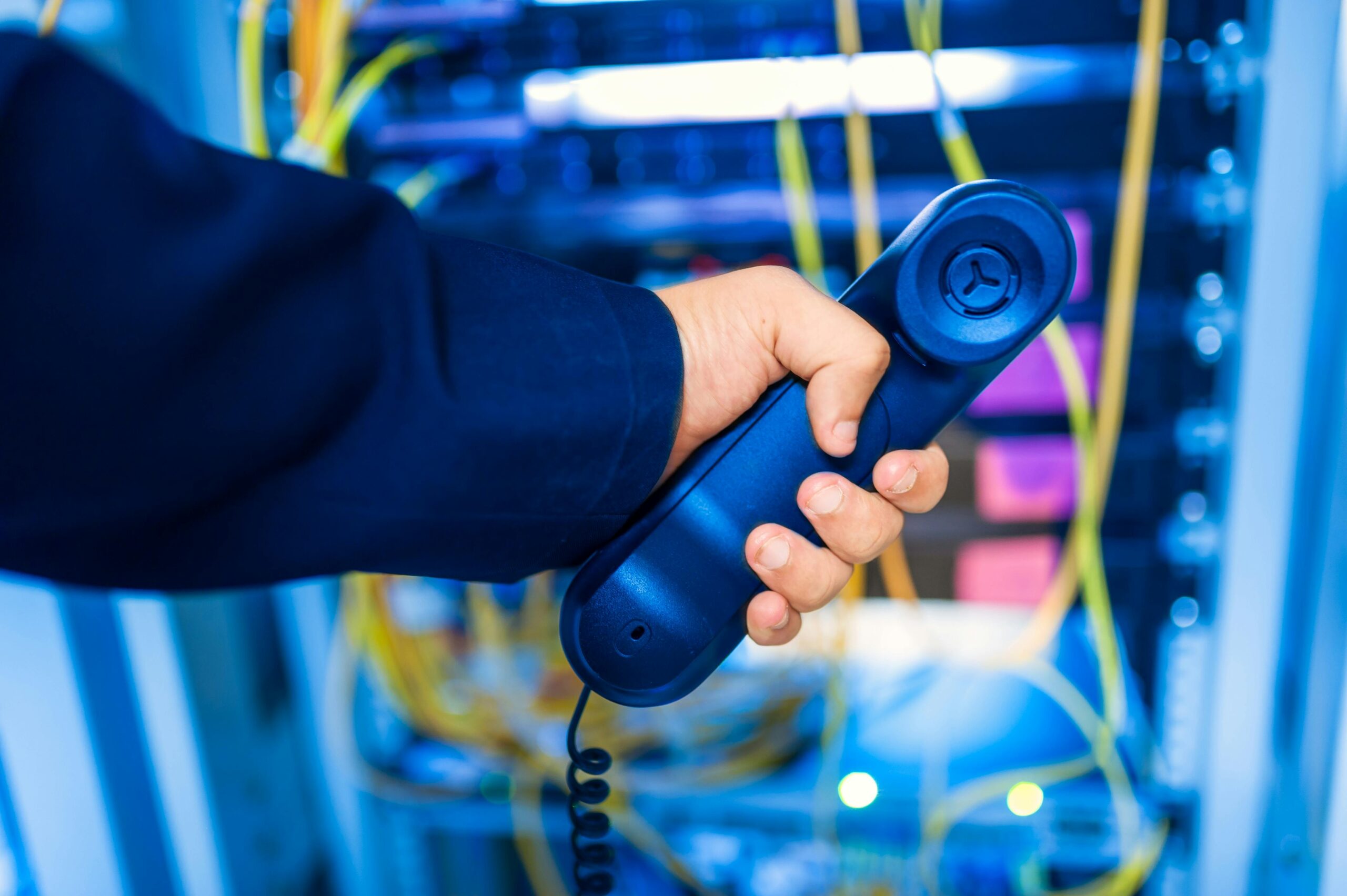 Sistemas de Comunicación Empresarial en Miami | Soluciones VoIP y PBX alojadas